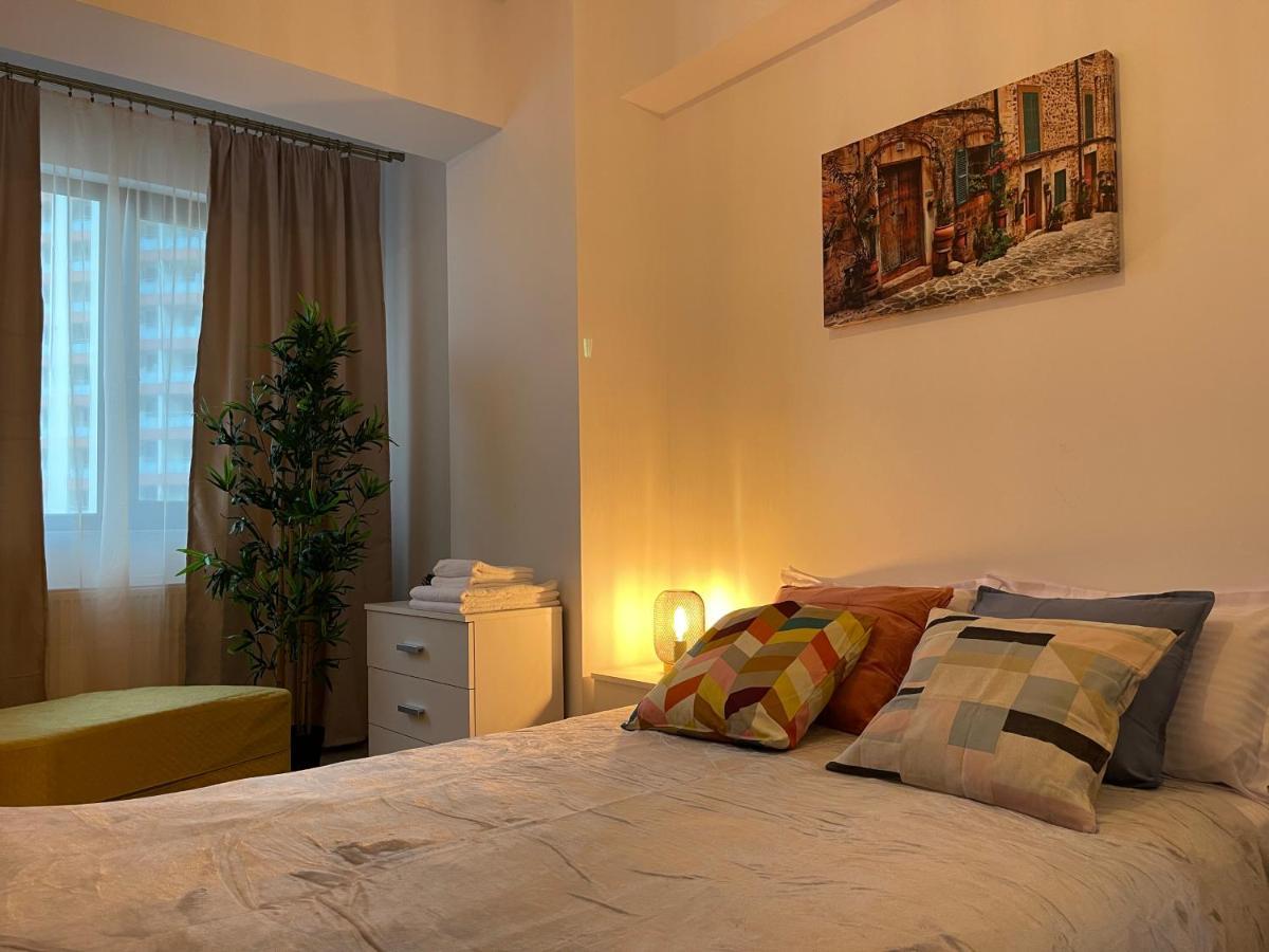 Apartment Near Palas Mall ยาช ภายนอก รูปภาพ